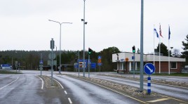 Мурманчанин пытался провезти в Россию 54,3 кг товаров