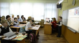 Компания из Таганрога вовремя не закончила ремонт в школе Апатитов