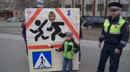 В Мурманске поймали пьяного таксиста отвозившего ребенка в детсад