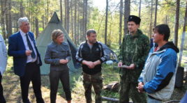 Казаки помогают бороться с пожарами в Пушном