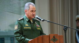 Нахимовцы получили знамя из рук Сергея Шойгу