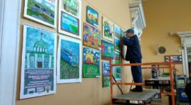 Экологическая выставка открылась на вокзале Мурманска