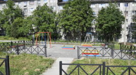 В Мурманске подрядчик исправил недочеты во дворах