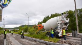 В Мурманске начался ремонт проезда к «Севрыбе»