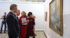 «Цвет Победы» показали в Мурманске