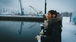 В Мурманске прошла премьера спектакля-прогулки