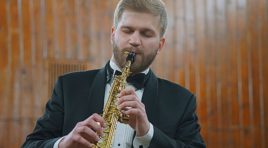 В Мурманске выступил Антон Скиба