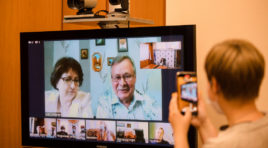 Крепкие супружеские пары Заполярья, прожившие вместе более 25 лет, награждены медалями «За любовь и верность»