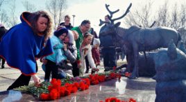 В Мурманске почтили память бойцов оленетранспортных батальонов